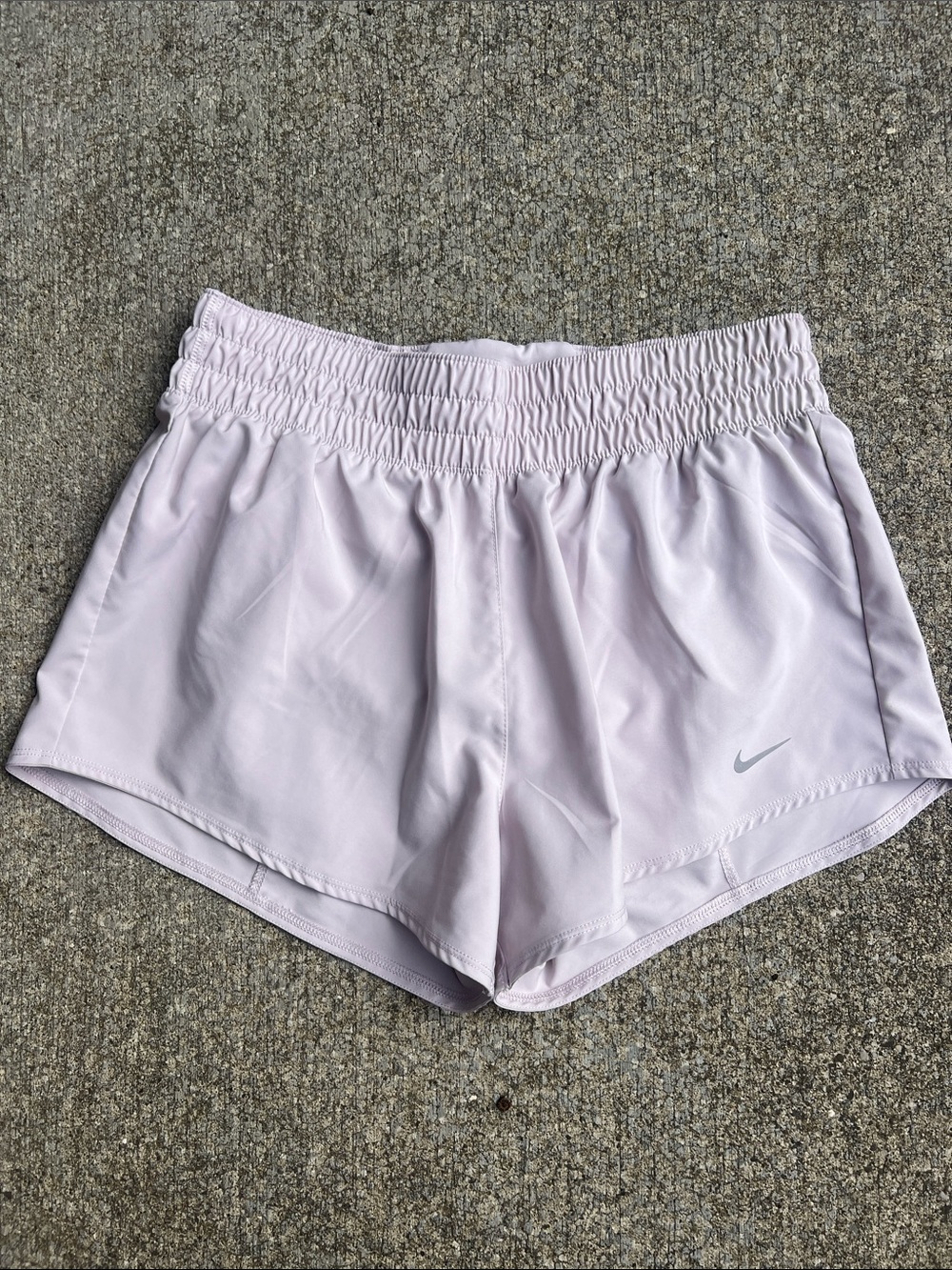 Nike Women’s Dri-Fit Mid-Rise 3-Inch Brief-Lined Shorts